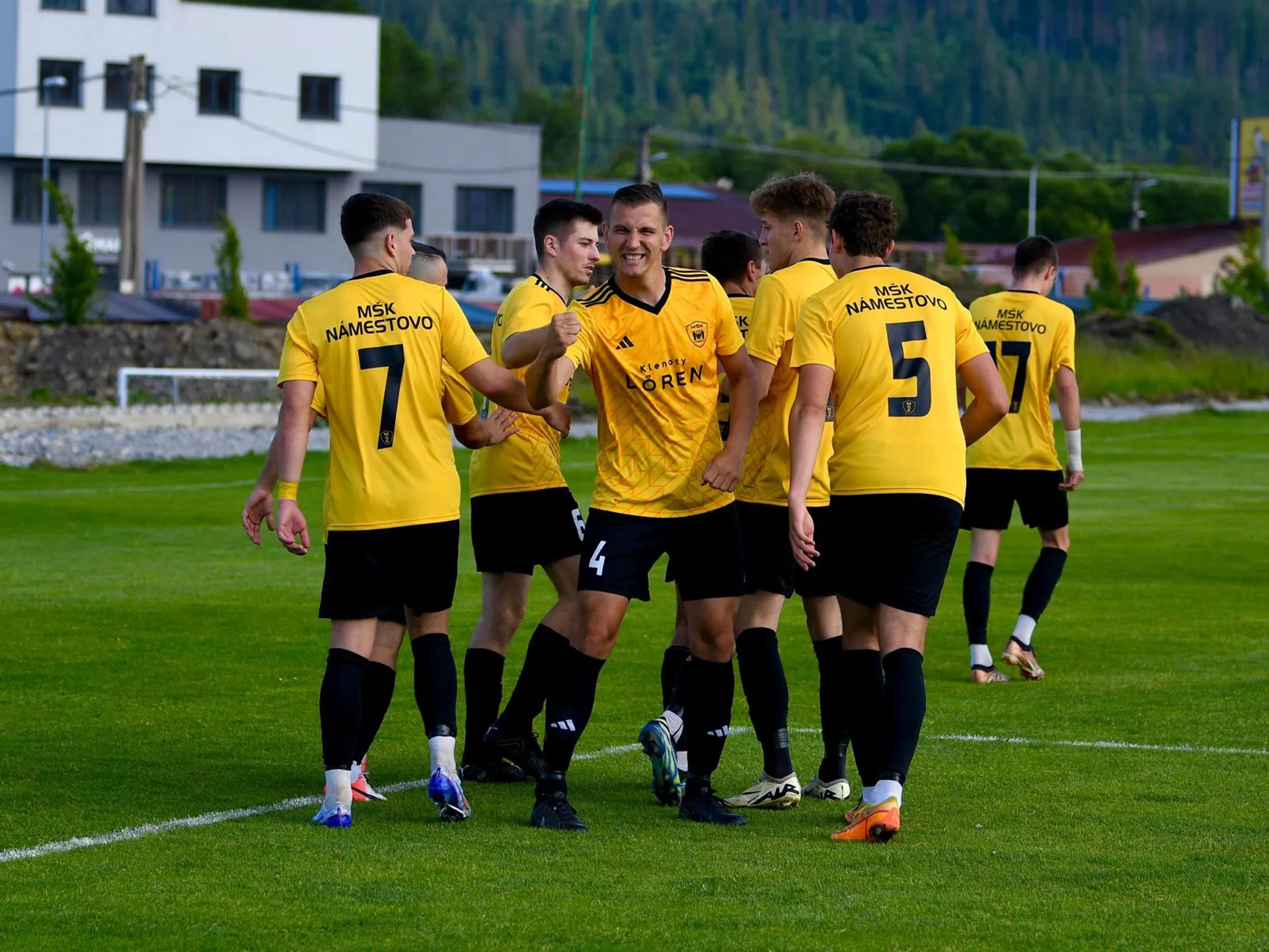 TIPOS III. liga - Námestovo nakopli tvrdé slová počas derby. Pomohla kombinácia viacerých faktorov, tvrdí Jaššo