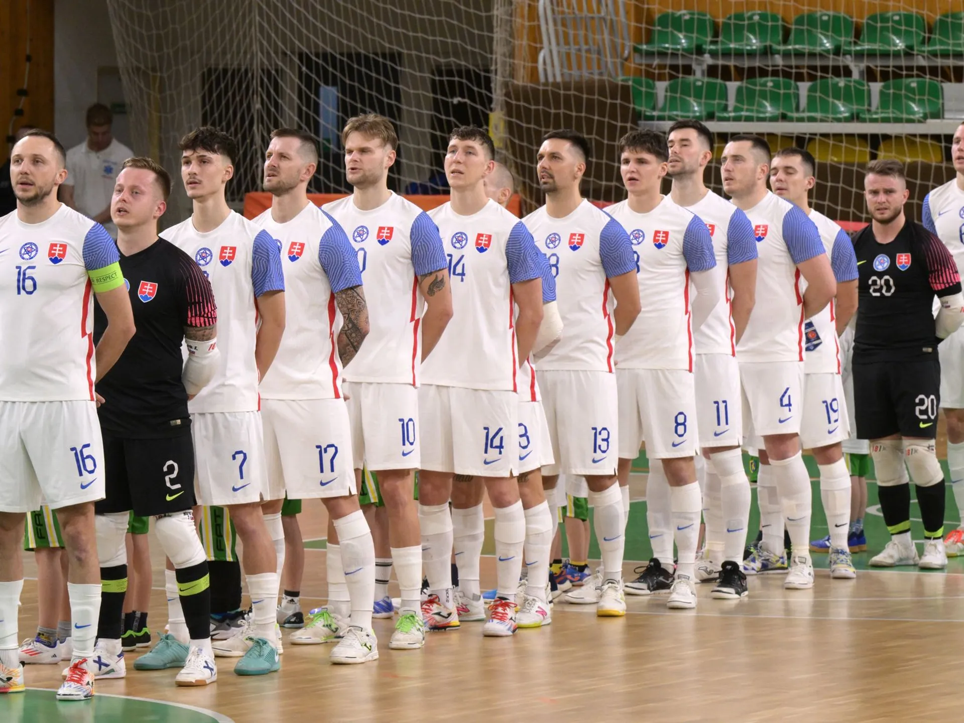 Na ilustračnej sníme slovenská futsalová reprezentácia v zápase 3. skupiny hlavného kola kvalifikácie ME 2026 vo futsale medzi Slovenskom a Tureckom 7. marca 2025 v Leviciach. 