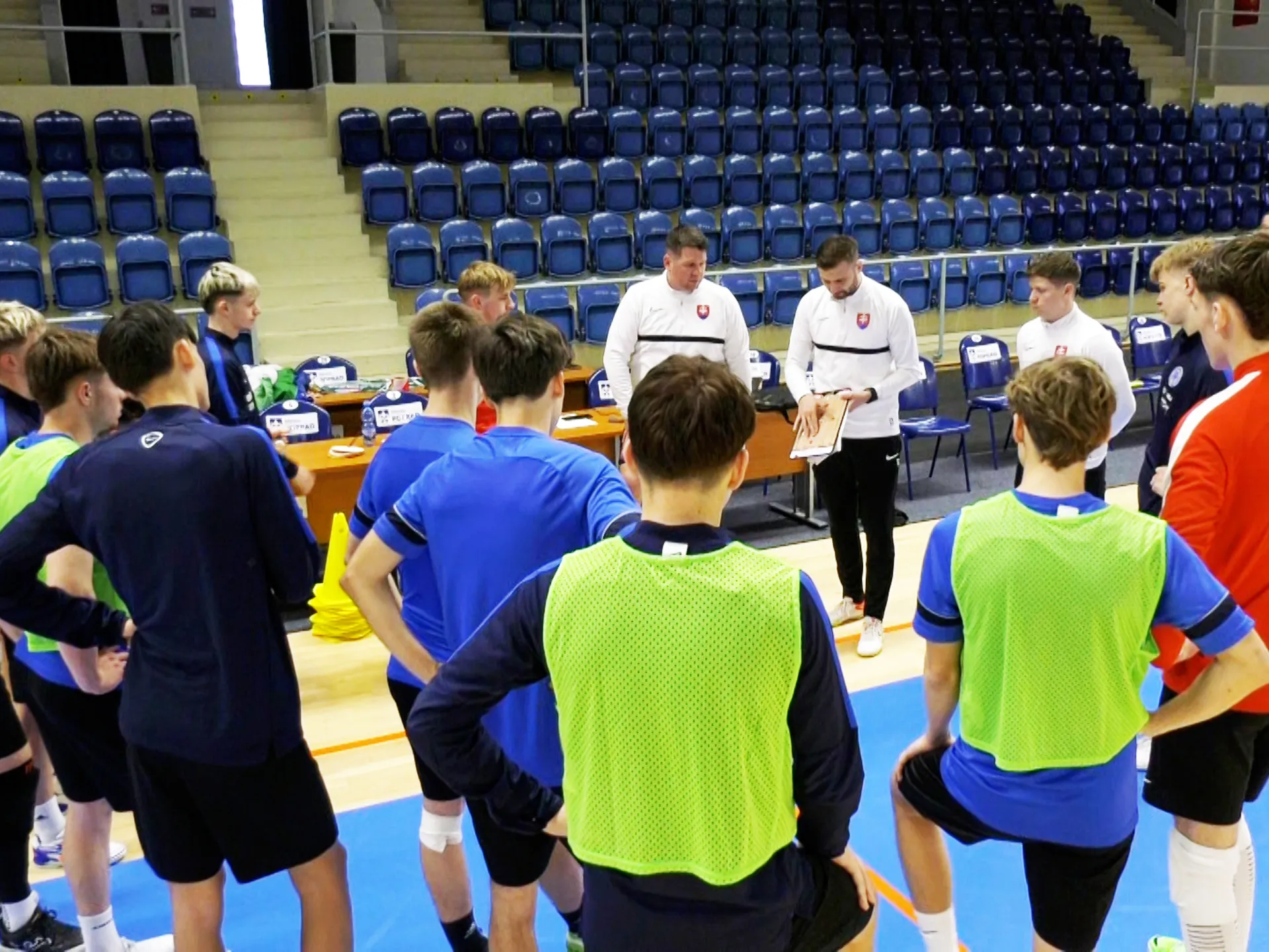 Slovenská futsalová reprezentácia do 19 rokov na tréningu počas zrazu pred kvalifikačným turnajom o postup na ME 2025 v Poprade.