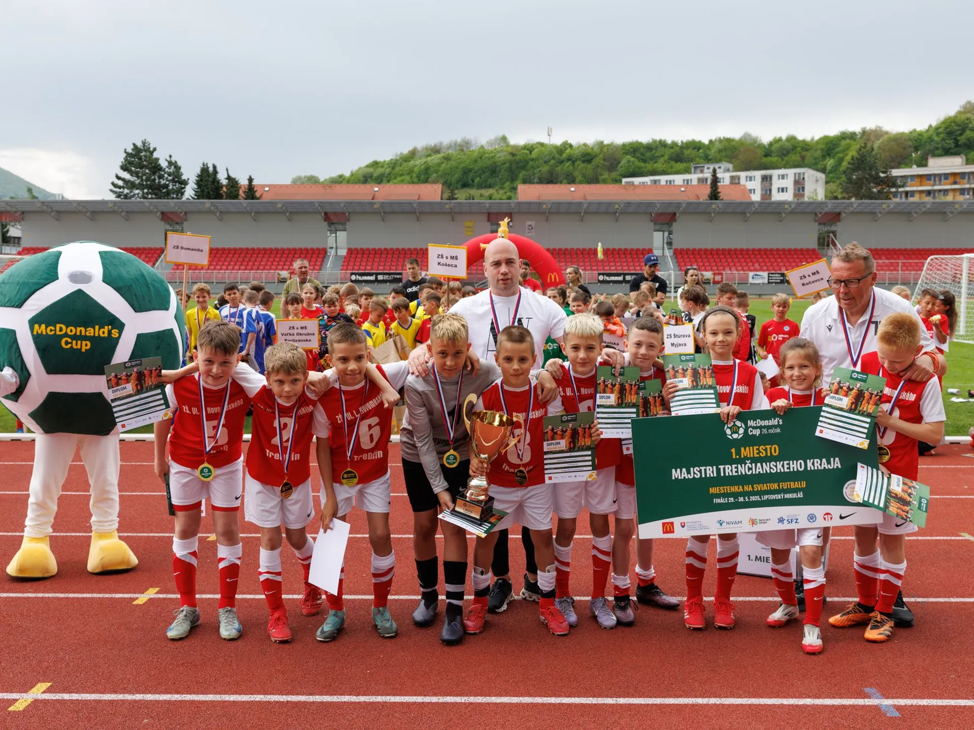 Víťaz krajského kola McDonalds Cupu 2025 - Základná škola Ul. L. Novomeského 11, Trenčín.