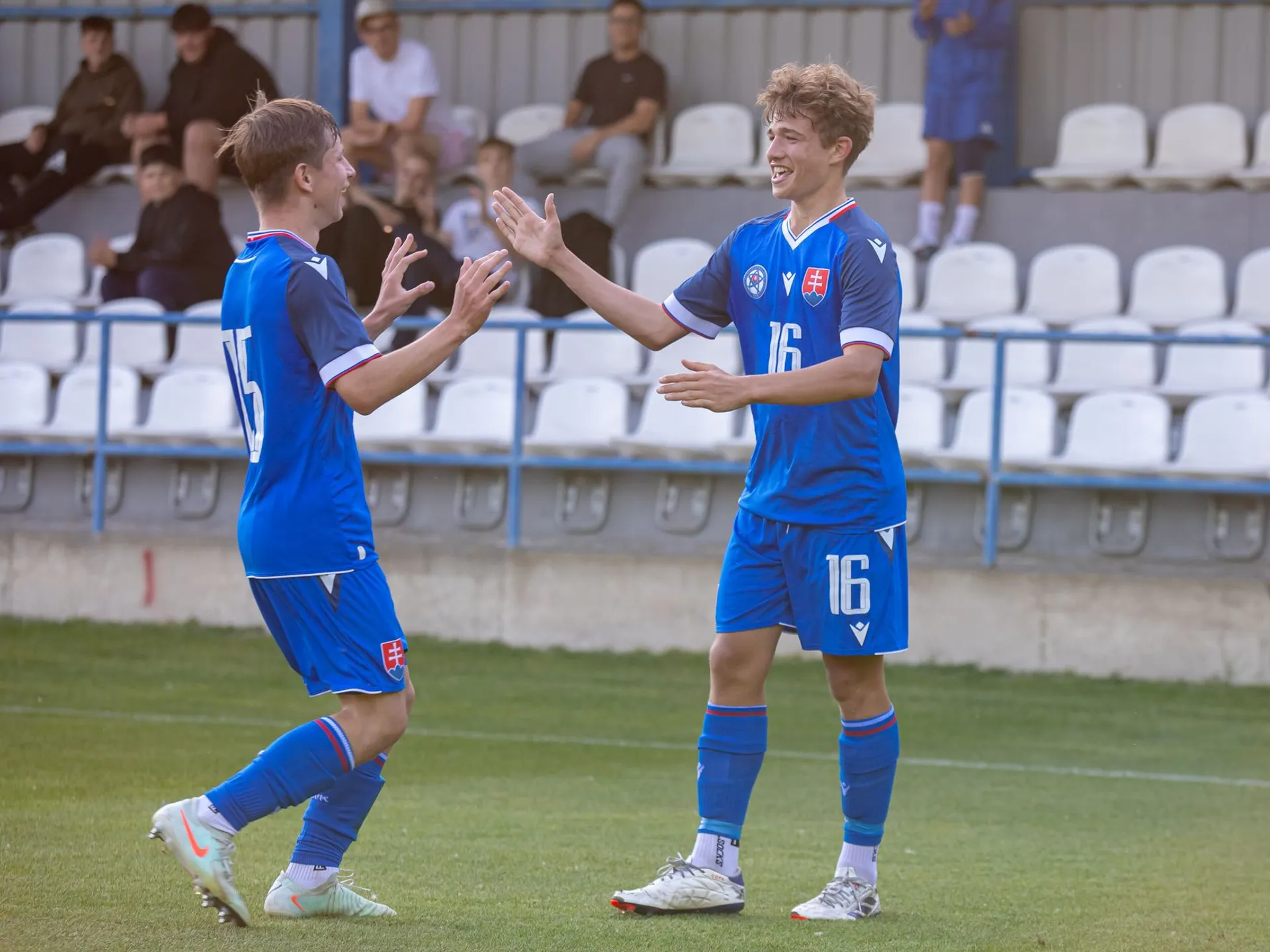 Samuel Janíček, Andrej Martinka v prípravnom zápase Slovensko U15 FUTURE – Rakúsko U15 FUTURE v Gabčíkove (20.5.2025)