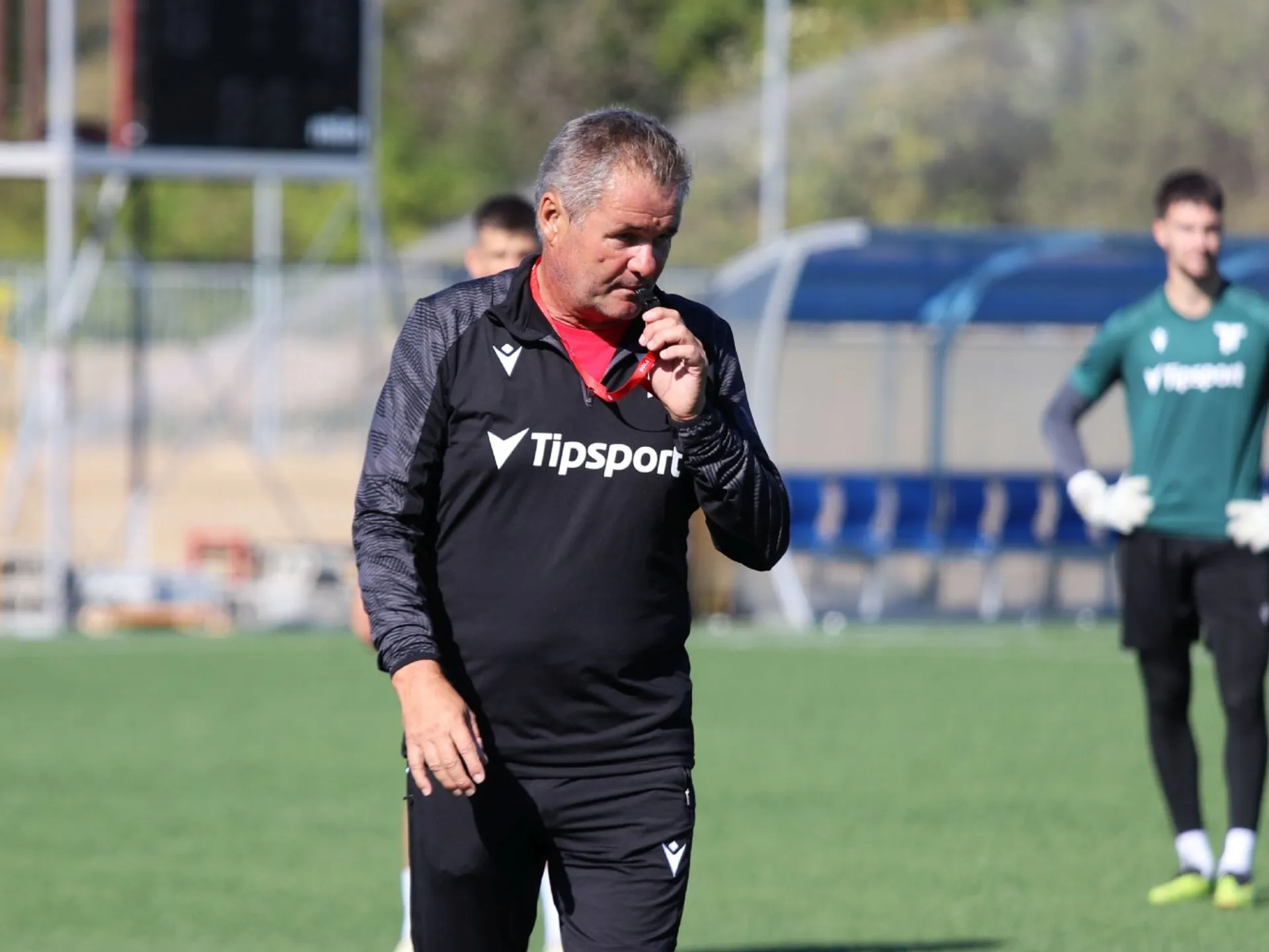 Aj Ivan Galád aktívne prispel k tomu, že v barážach doteraz nikdy nesmútili účastníci najvyššej súťaže. Podarí sa mu pokračovať v tejto štatistike? 
