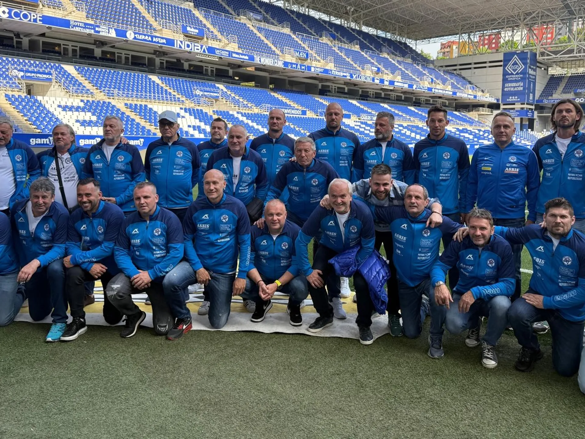 Internacionáli SR a KLK na štadióne v Oviede.