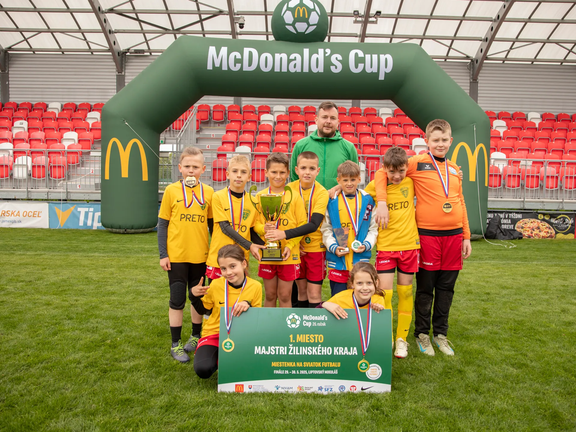 ZŠ Školská ovládla
McDonald’s Cup a mieri do finále