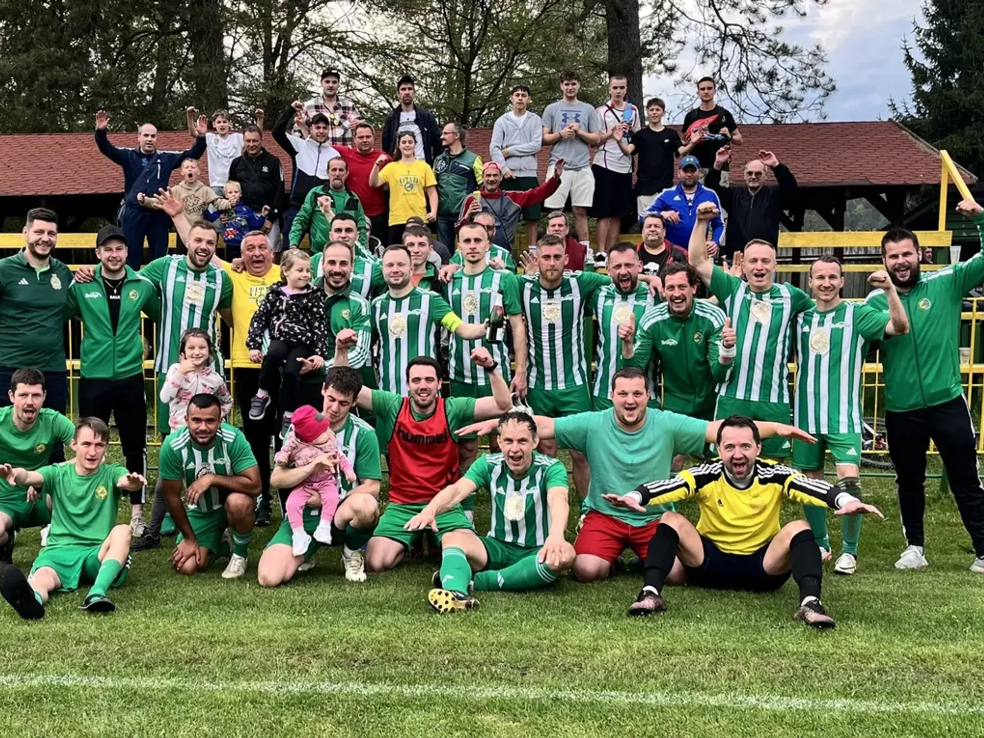 Na ilustračnej snímke družstvo FK Prakovce.