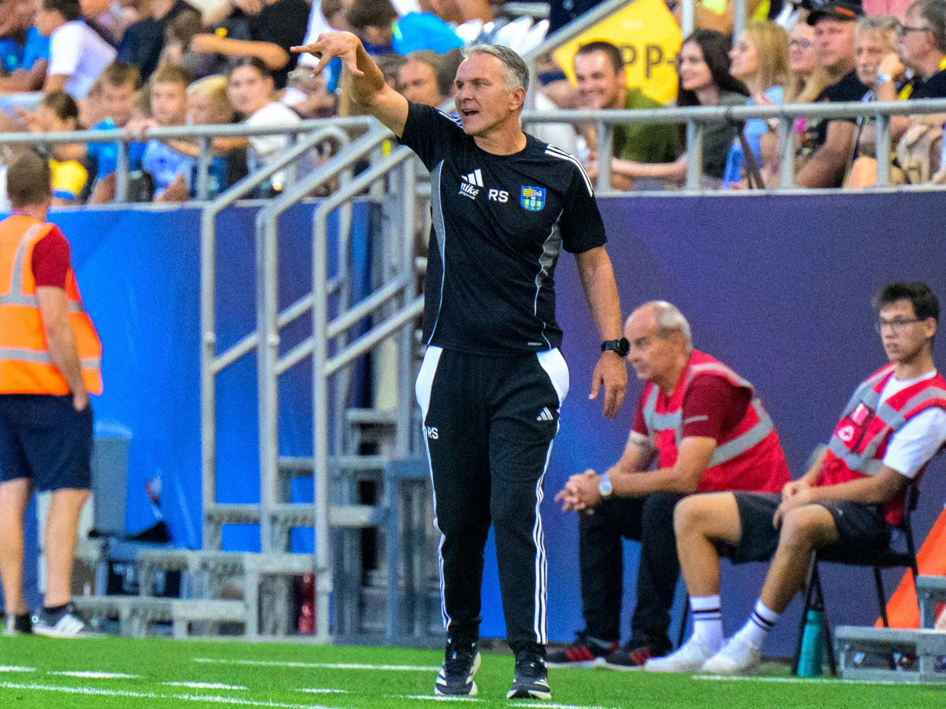 Na snímke hlavný tréner FC Košice Roman Skuhravý  počas prvého zápasu 2. predkola futbalovej Konferenčnej ligy FC Košice - FC Neman Grodno v Košiciach.