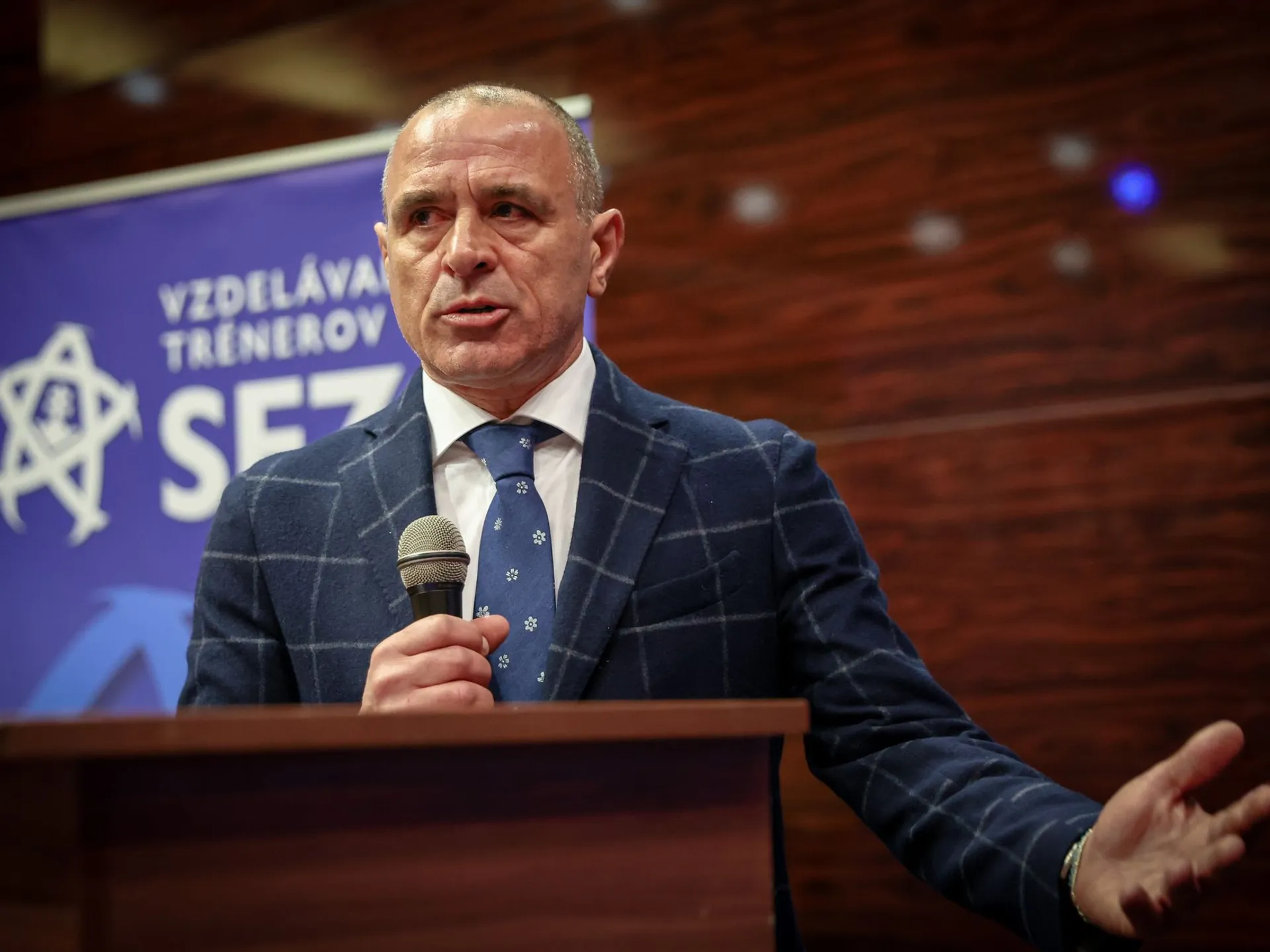 SFZ – Konferencia trénerov 2025 – Reprezentačný tréner Francesco Calzona: Slovensko, viac držme spolu!