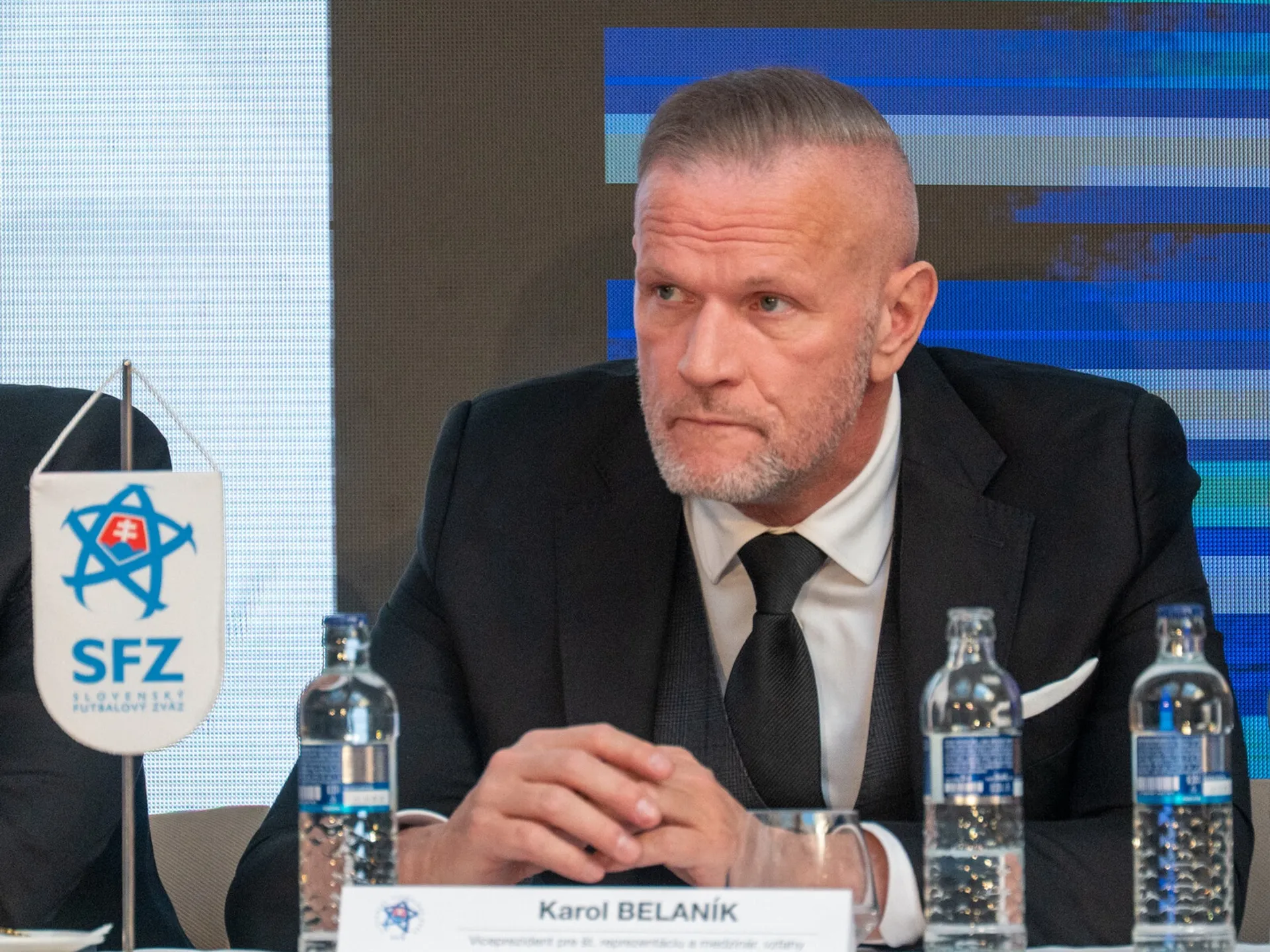 SFZ – Na pôde  komisie sa zišli Brunegraf s Calzonom