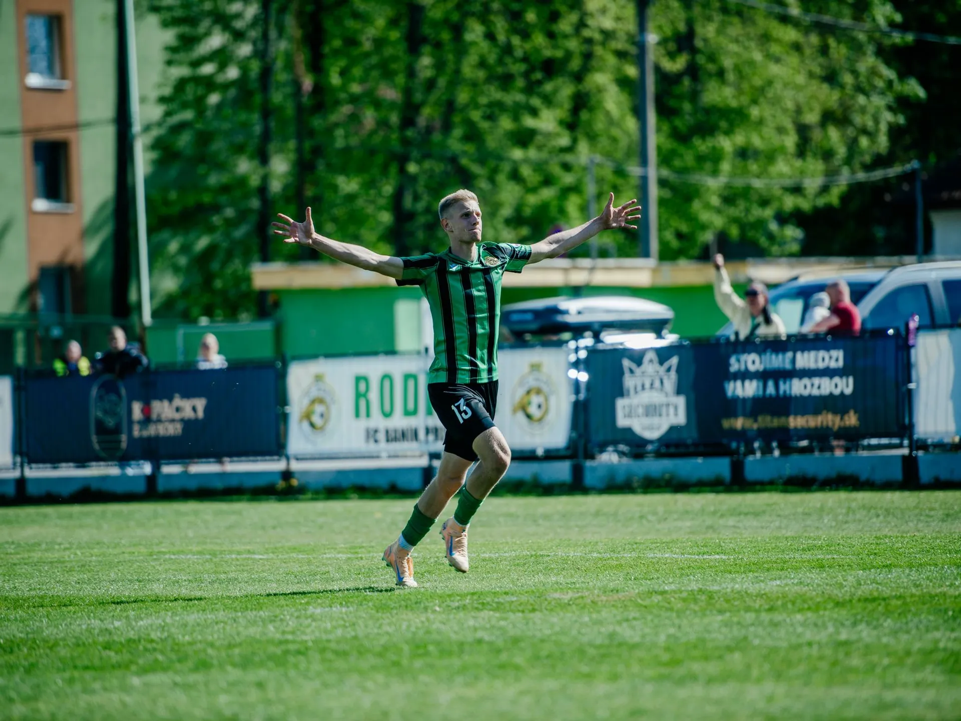 Dmytro Laktionov zrejme bude pre defenzívu béčka Trenčína nočnou morou. 