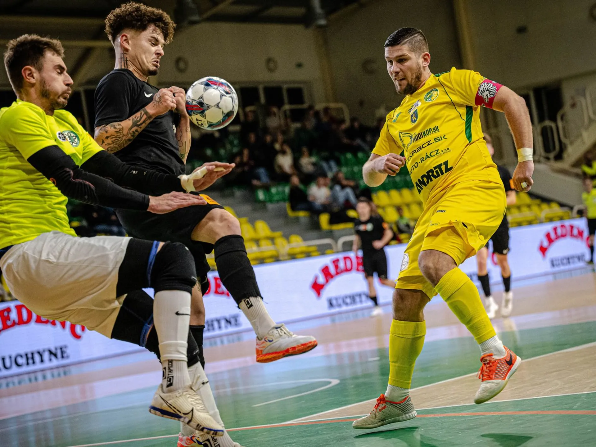 Futsal Extraliga 10.kolo: Regionálne derby pre Levice, bitku o Bratislavu ovládli 4FSC FTVŠ