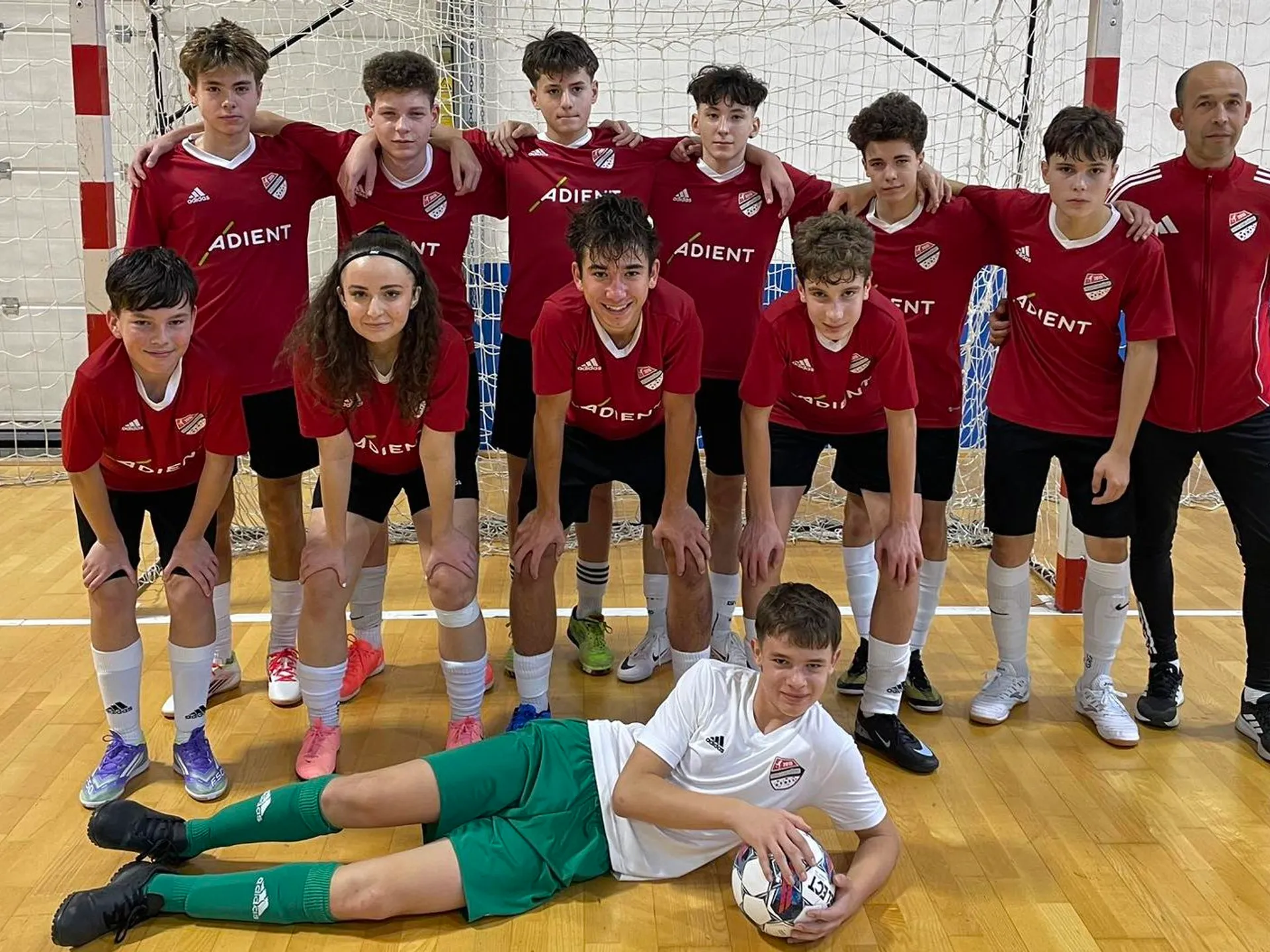 Lučenec ovládol prvý blok U-15. Tri zápasy, tri výhry, čistá dominancia
