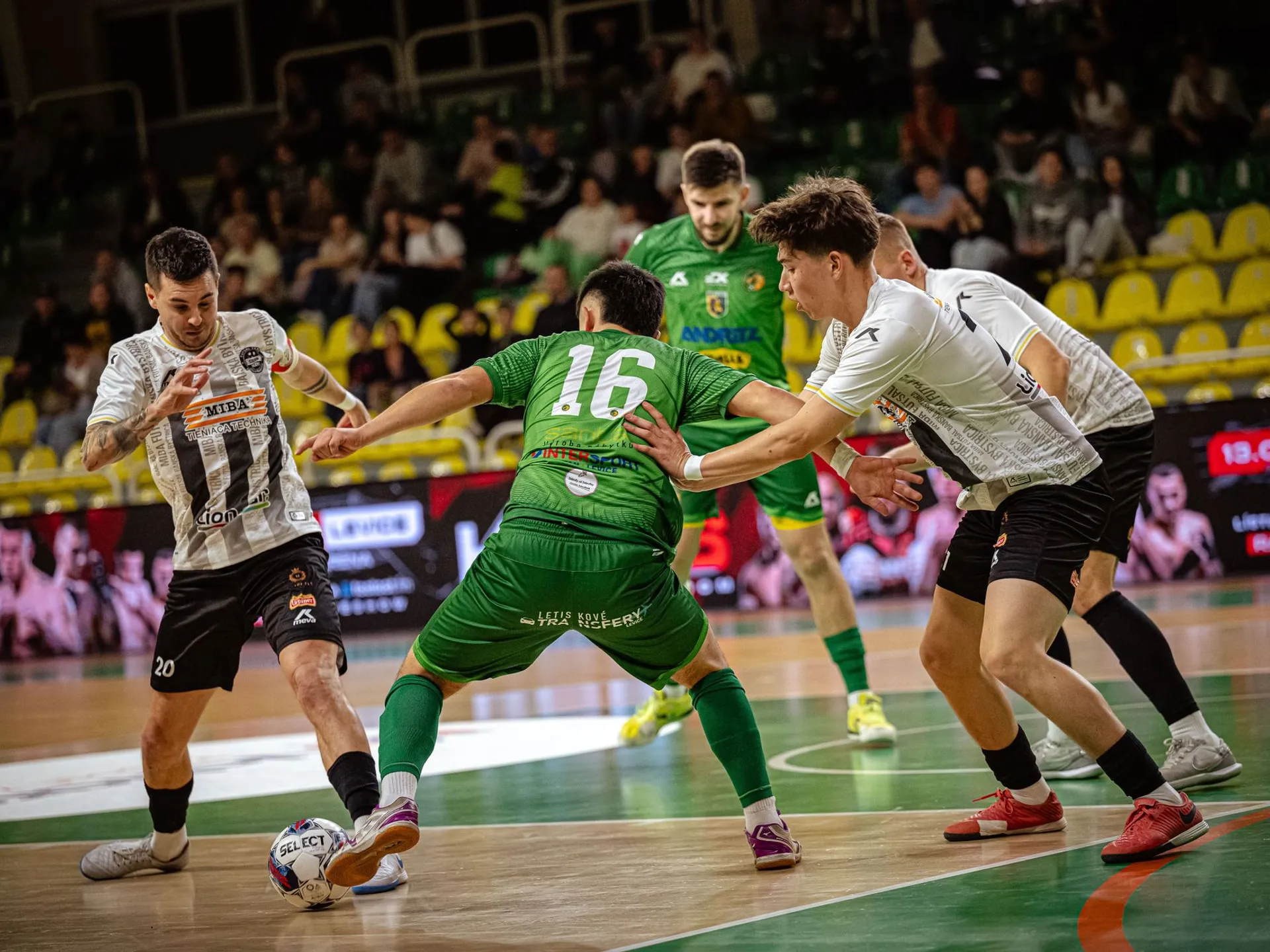 PLAY-OFF: Úvodné štvrťfinálové série v réžii nasadených favoritov
