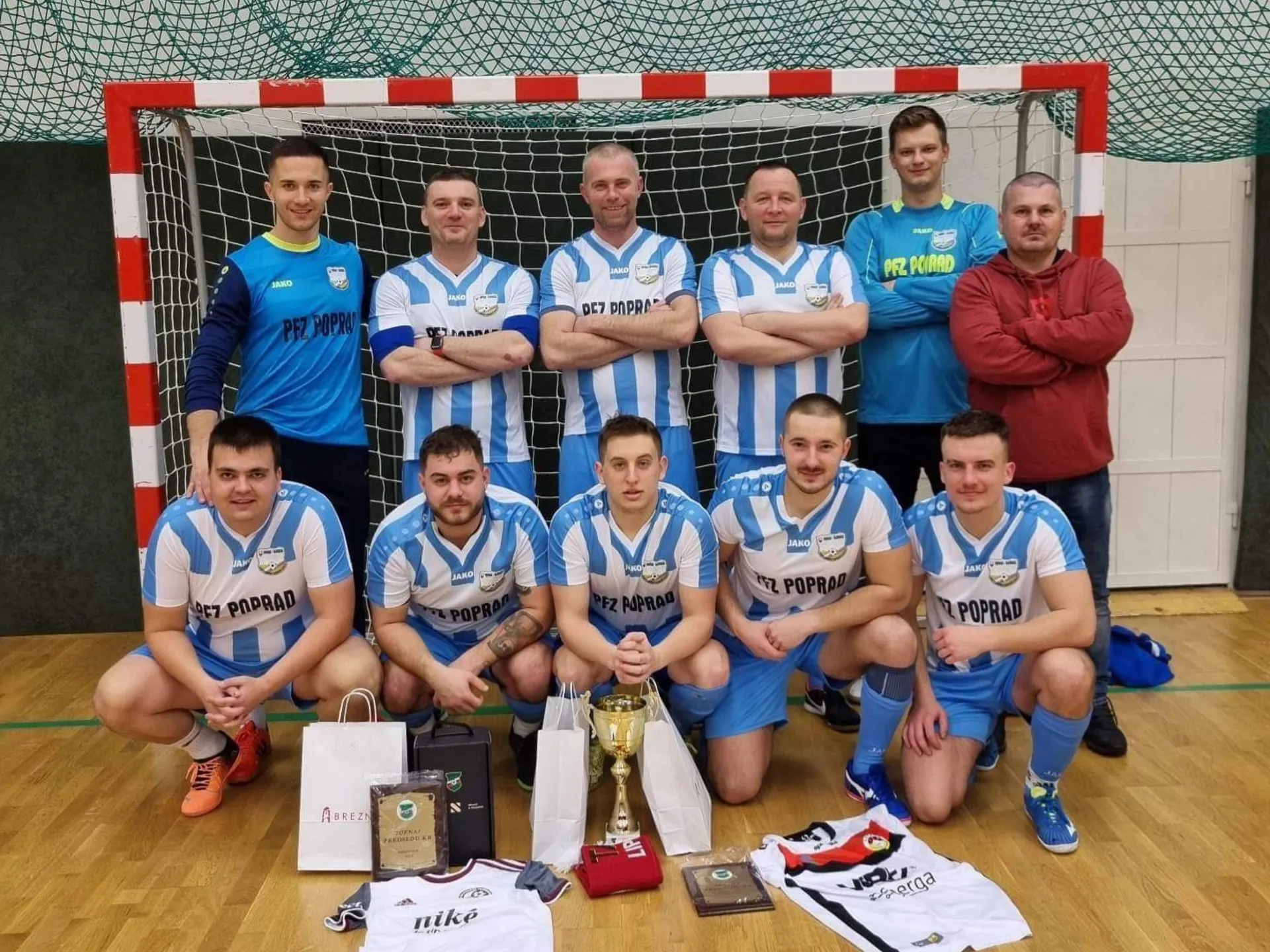 Rozhodcovia na turnaji stredoslovenského kraja