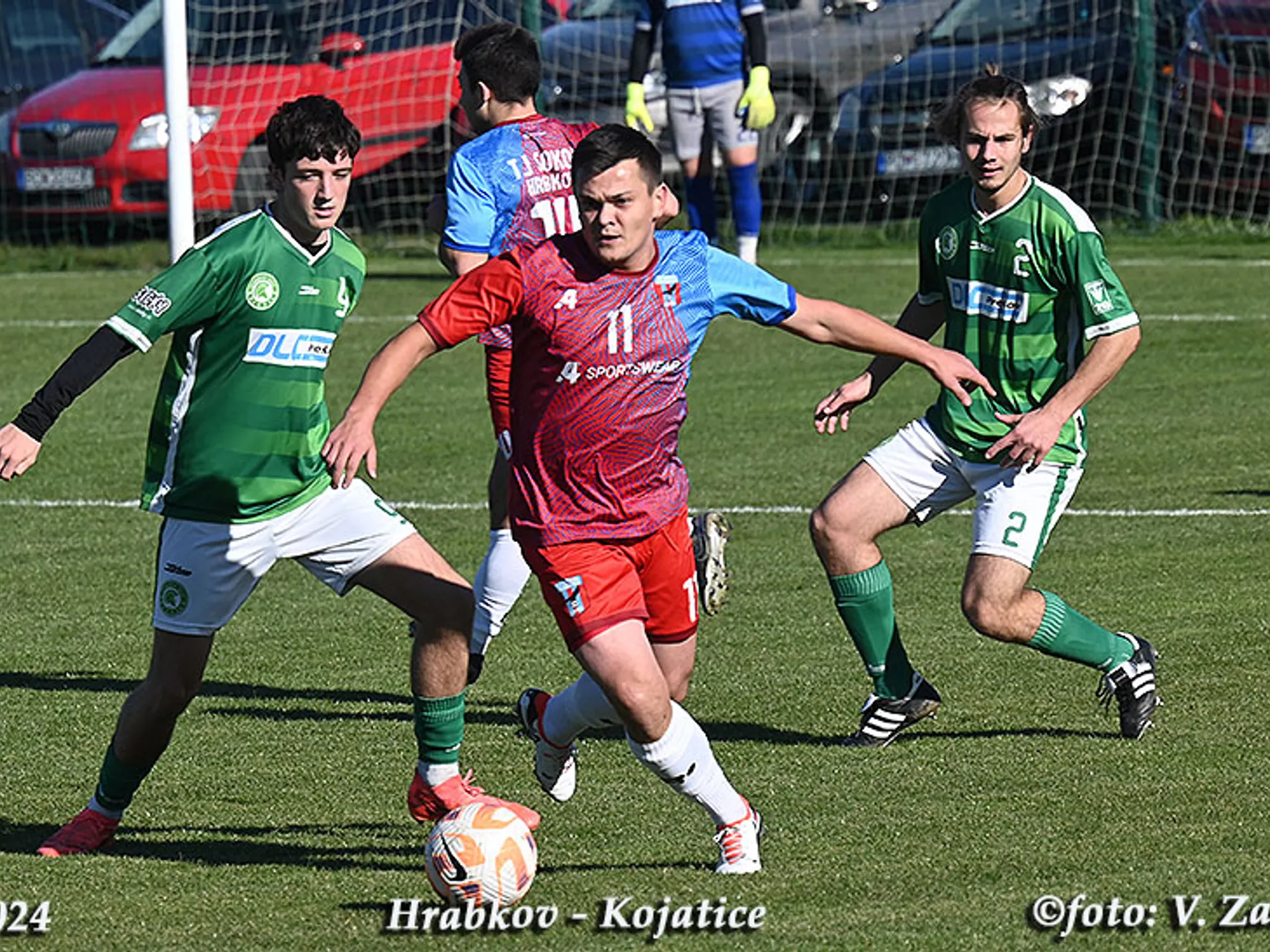 DVA ZÁPASY, ŠESŤ BODOV, DVE ČERVENÉ 