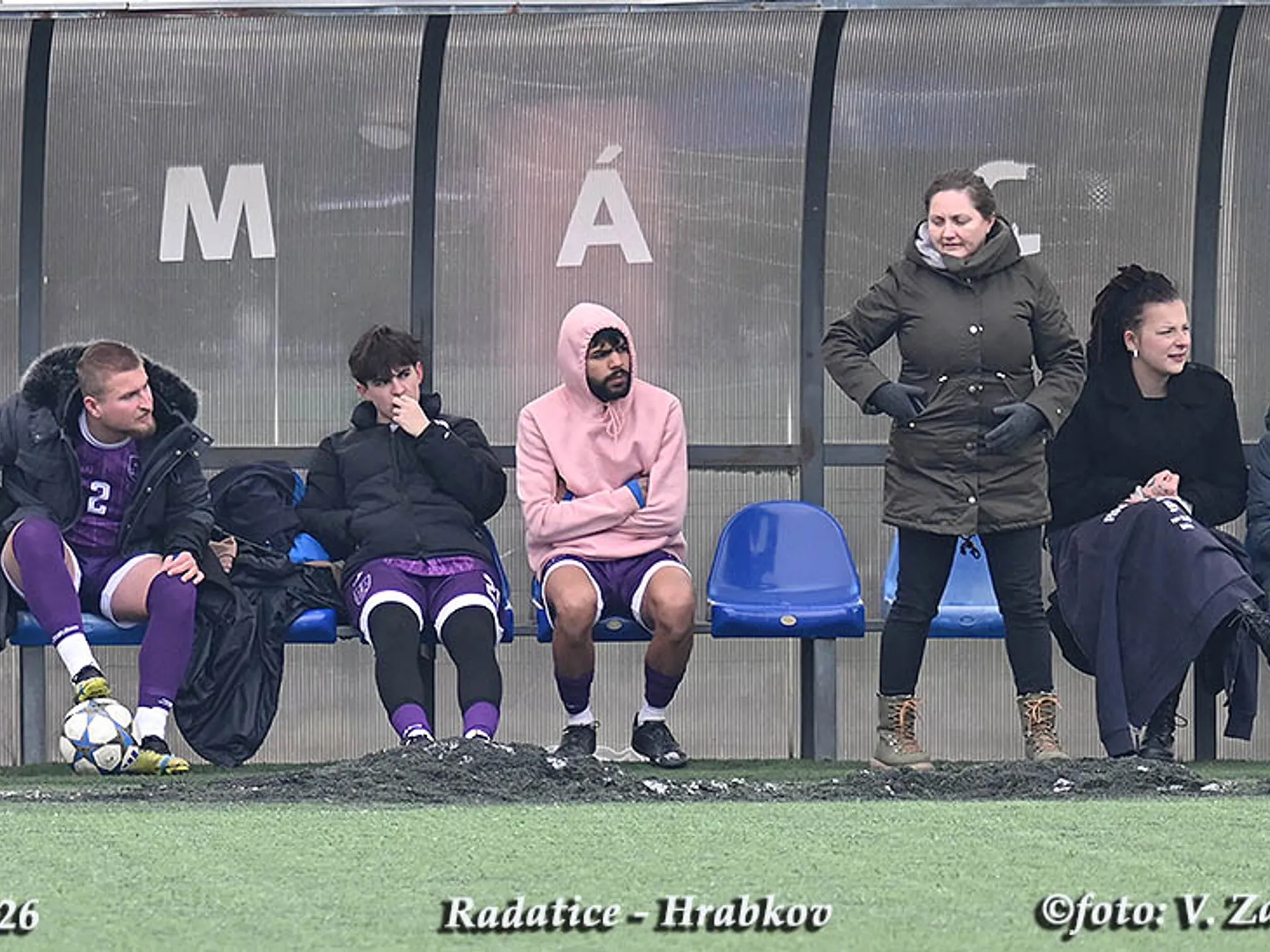 FUTBALOVÉ A NEFUTBALOVÉ OBCE