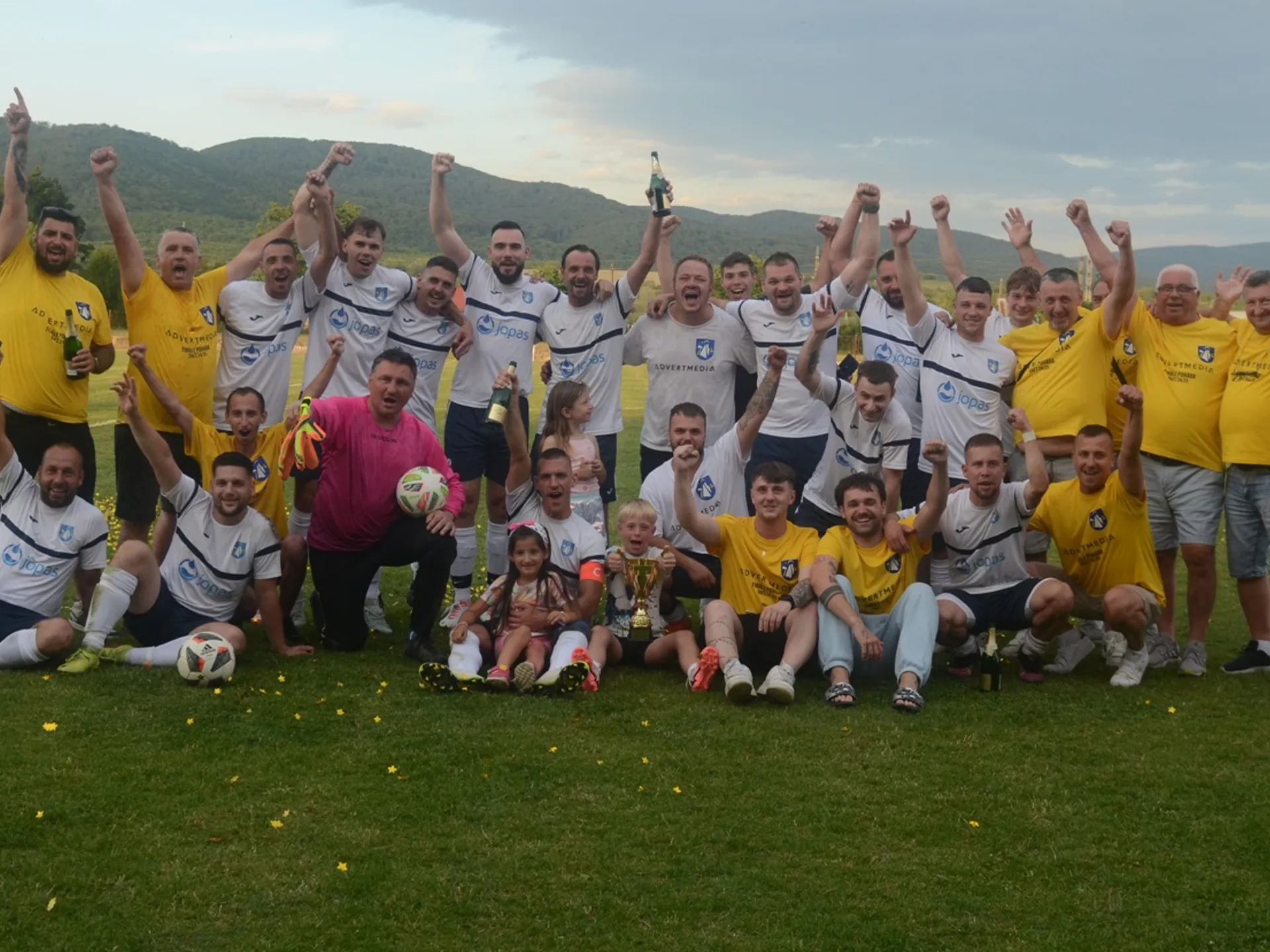 Víťazom 23. ročníka súťaže „Pohár ObFZ Michalovce vo futbale mužov“ pre sezónu 2024/2025 sa po roku stala opäť TJ Pokrok Krásnovce