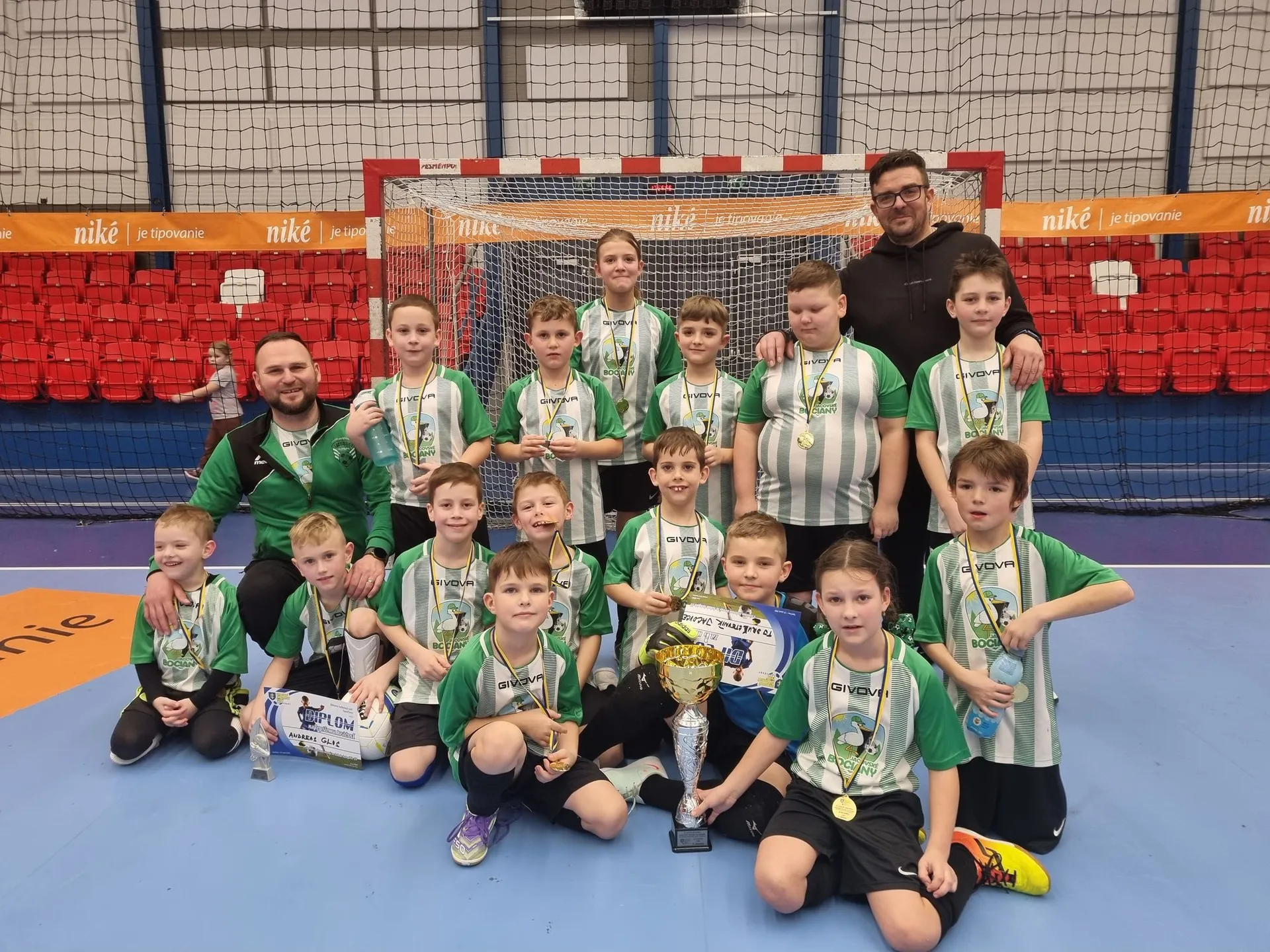 II. ročník zimného halového turnaja U9 pod záštitou primátorky mesta Topoľčany JUDr. Alexandra Gieciová vyhrali Jacovce