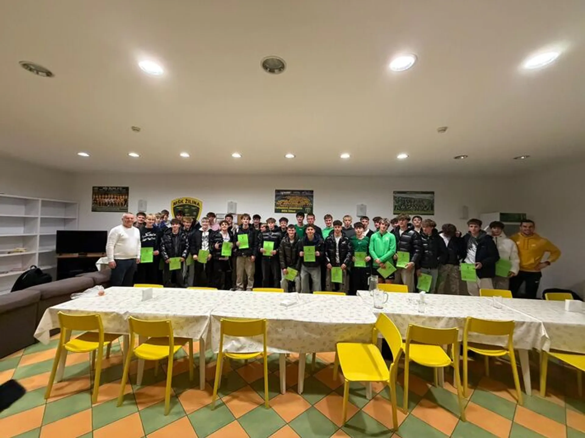 Unikátny rozhodcovský kurz pre mladých žilinských futbalistov