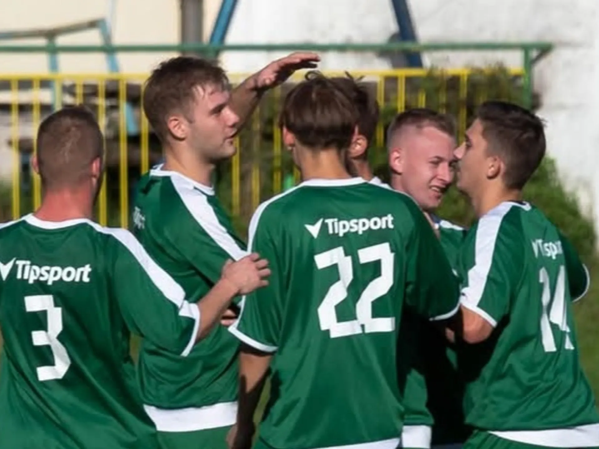 Prehrali len dvakrát v jedenástich kolách. Zdolá premožiteľ lídra aj Uhrovec?