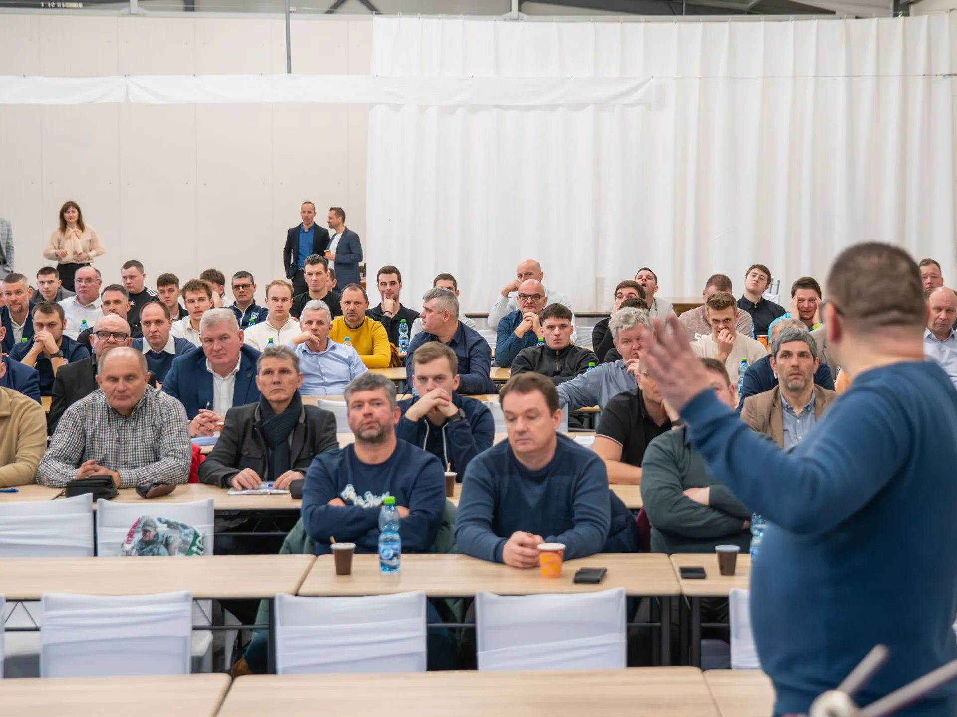 "Kto je pripravený, nie je prekvapený" - krajskí rozhodcovia a delegáti ZsFZ absolvovali zimný seminár