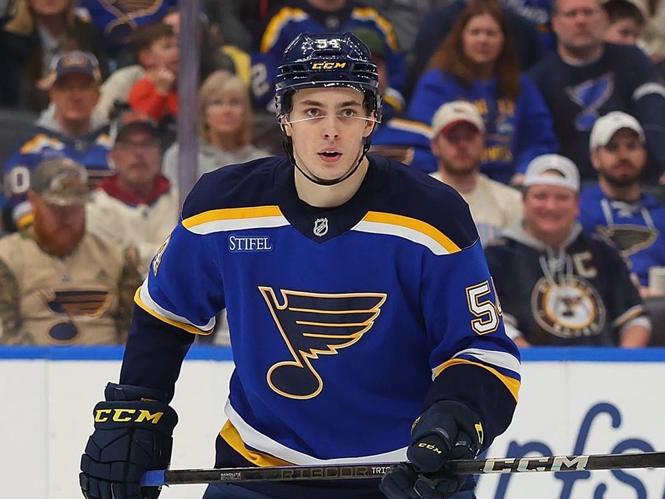 Dalibor Dvorský v drese St. Louis Blues. 
