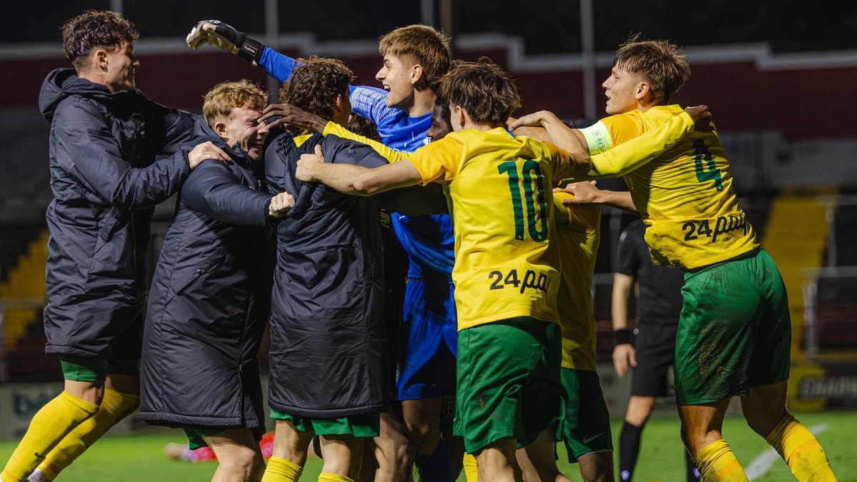 Fanúšikovia sa mu posmievali, stal sa hrdinom. Mladému brankárovi Žiliny dodala silu rodina