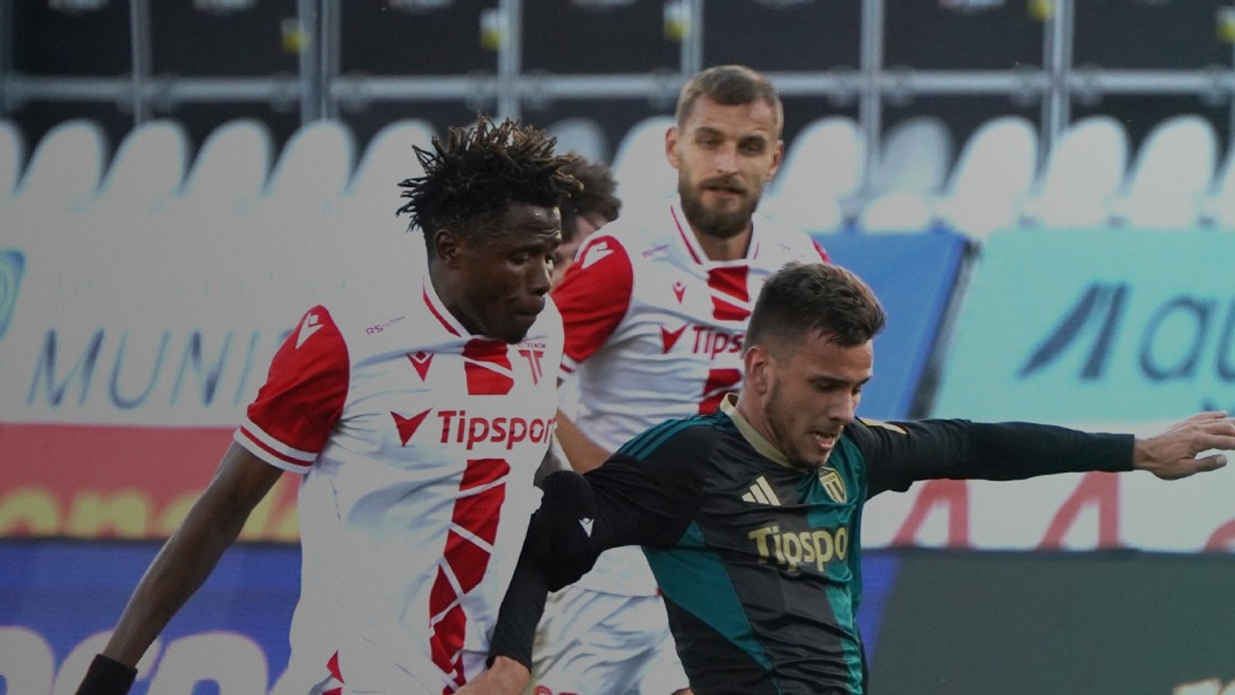 Momentka zo zápasu medzi AS Trenčín a MFK Skalica.