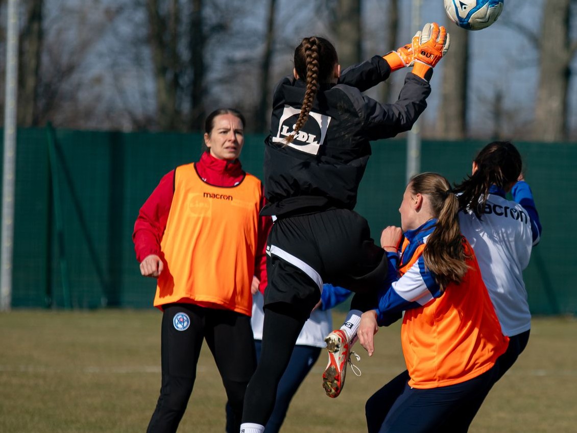 Viktoria Čeriová.jpg