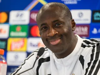 Tréner Slovana Yaya Touré.