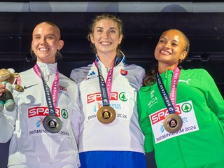 Slovenka Emma Zapletalová zvíťazila v behu na 400 m prekážky na ME v atletike 2026.