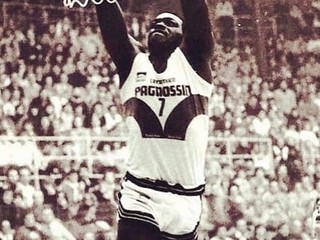 Roscoe Pondexter v drese talianskeho Pagnosssin Basket Treviso.