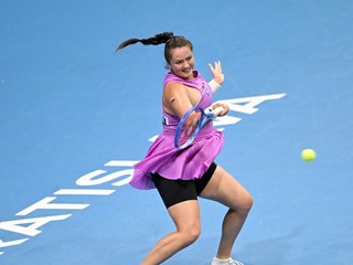 ONLINE: Viktória Hrunčáková - Julia Rieraová, Billie Jean King Cup 2025 (1. dvojhra).