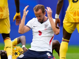 Harry Kane zahodil veľkú šancu v zápase Anglicko - Ghana na MS vo futbale 2026.