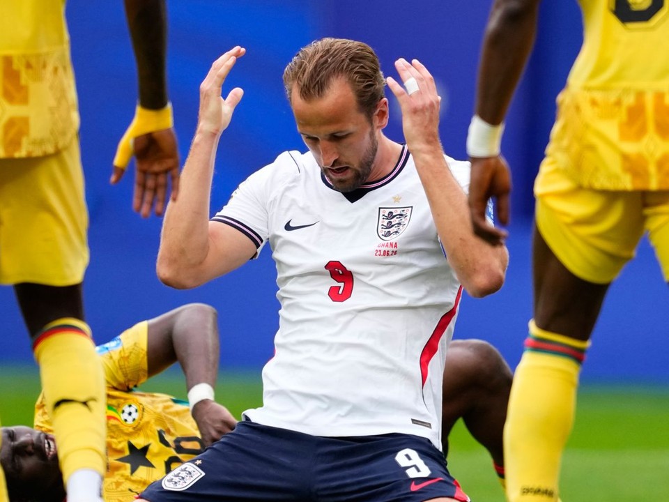 Harry Kane zahodil veľkú šancu v zápase Anglicko - Ghana na MS vo futbale 2026.