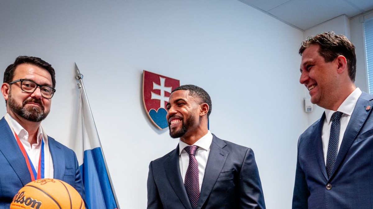 David DeJulius získava slovenské občianstvo.