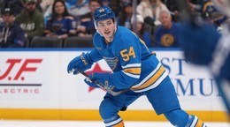 Slovenský hokejista Dalibor Dvorský v drese St. Louis Blues.