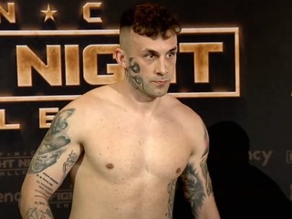 ONLINE: Refew vs. Frayer Flexking dnes (Fight Night Challenge 2)