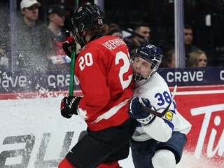 Kanaďan Keaton Verhoeff a Fín Oliver Suvanto.