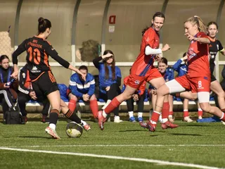 I. LIGA ŽENY – Petržalka uchmatla v derby nečakane bod, dôležitá výhra Bardejovčaniek