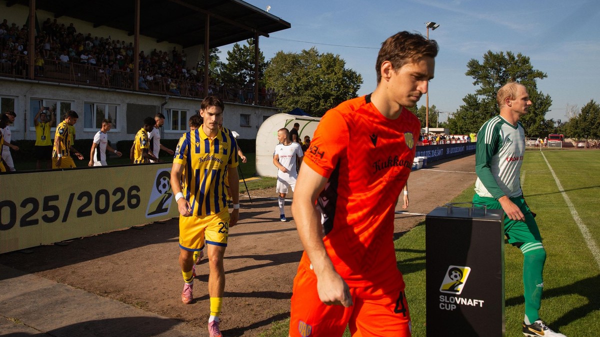 VIDEO: Brankár z dediny ničil Dunajskú Stredu. Bol to zápas našich životov, vravel