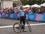 Belgický cyklista Remco Evenepoel sa stal víťazom olympijských pretekov v Paríži 2024.