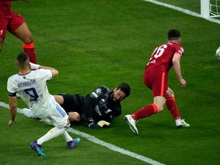 Gól Benzemu do siete Liverpoolu neplatil, Real však nakoniec dokráčal k trofeji. 