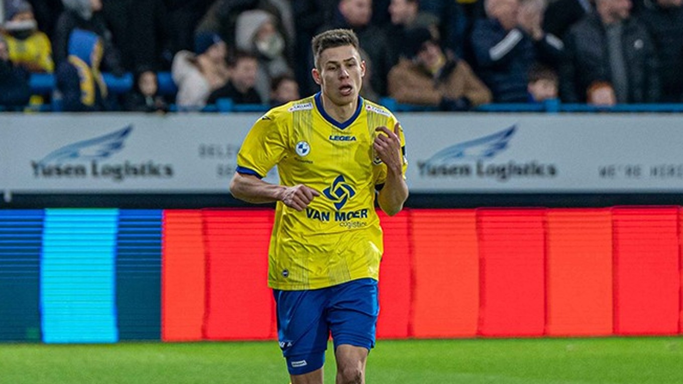 David Hrnčár v drese SK Beveren.