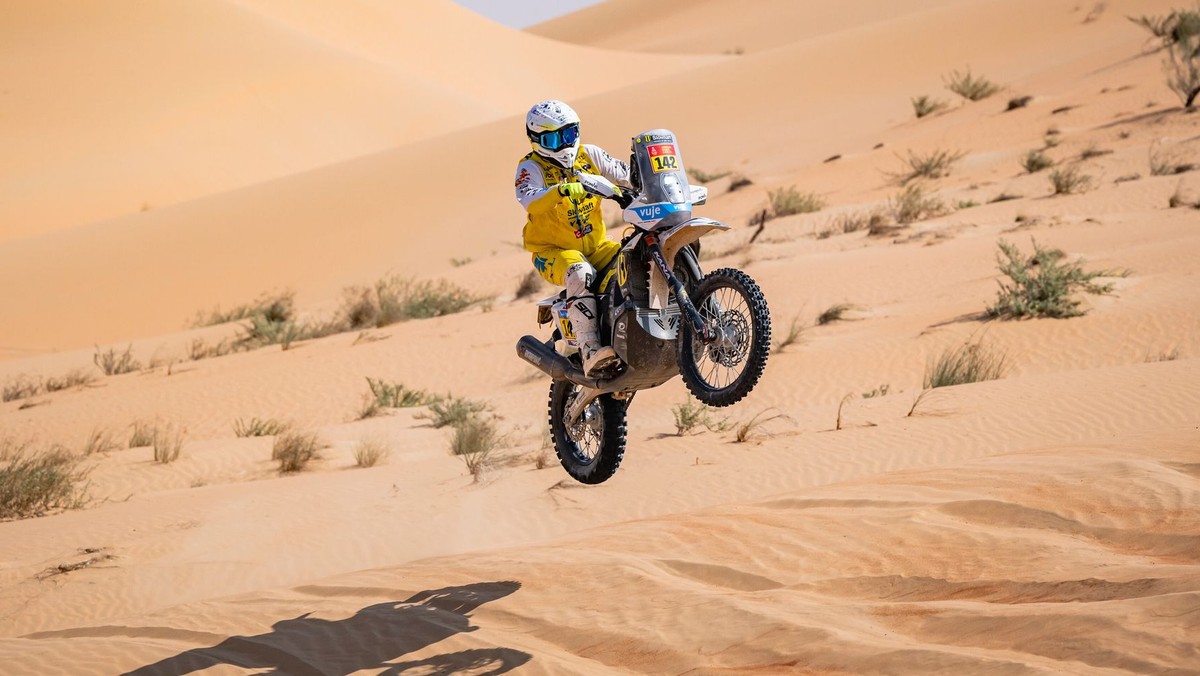 Dakar Rally 2025: Štefan Svitko Secures 4th Place in Stage 10, Sanders Leads Overall