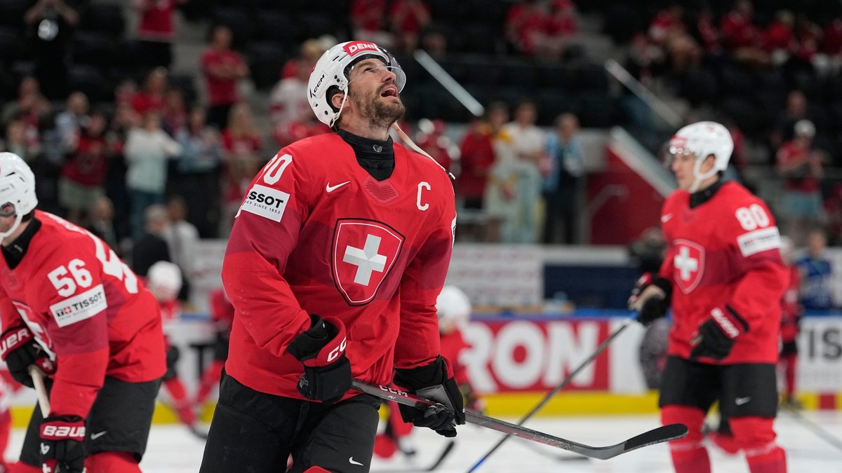Kapitán Švajčiarska Roman Josi.