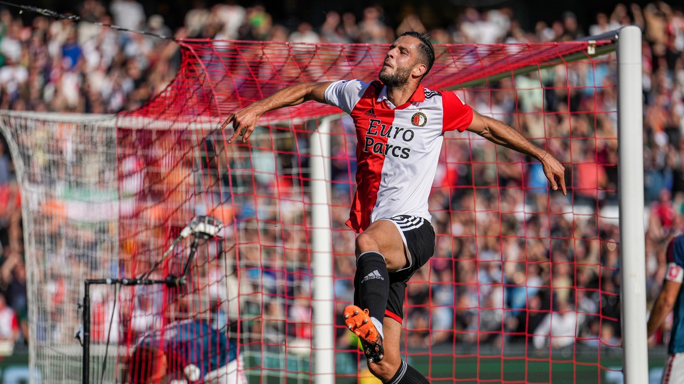 Dávid Hancko sa teší po strelenom góle v drese Feyenoord Rotterdam.