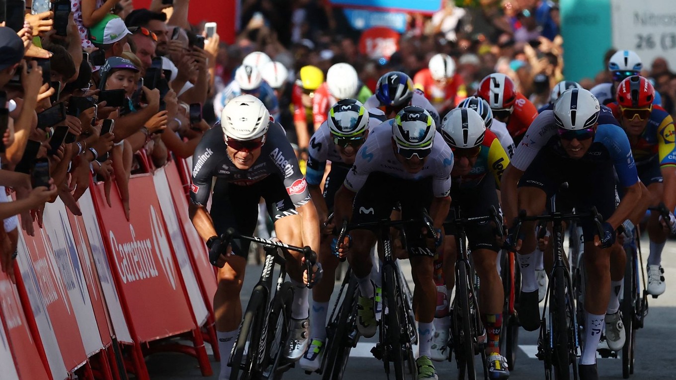 Jasper Philipsen zvíťazil v 1. etape pretekov Vuelta a Espaňa 2025.