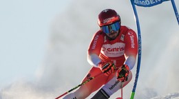 Loic Meillard počas 1. kola obrovského slalomu v Adelbodene.