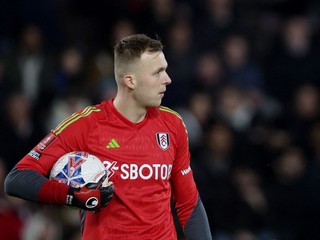 Slovenský brankár Marek Rodák v drese londýnskeho Fulhamu.