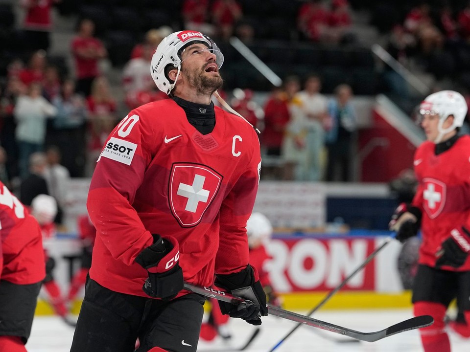 Kapitán Švajčiarska Roman Josi.